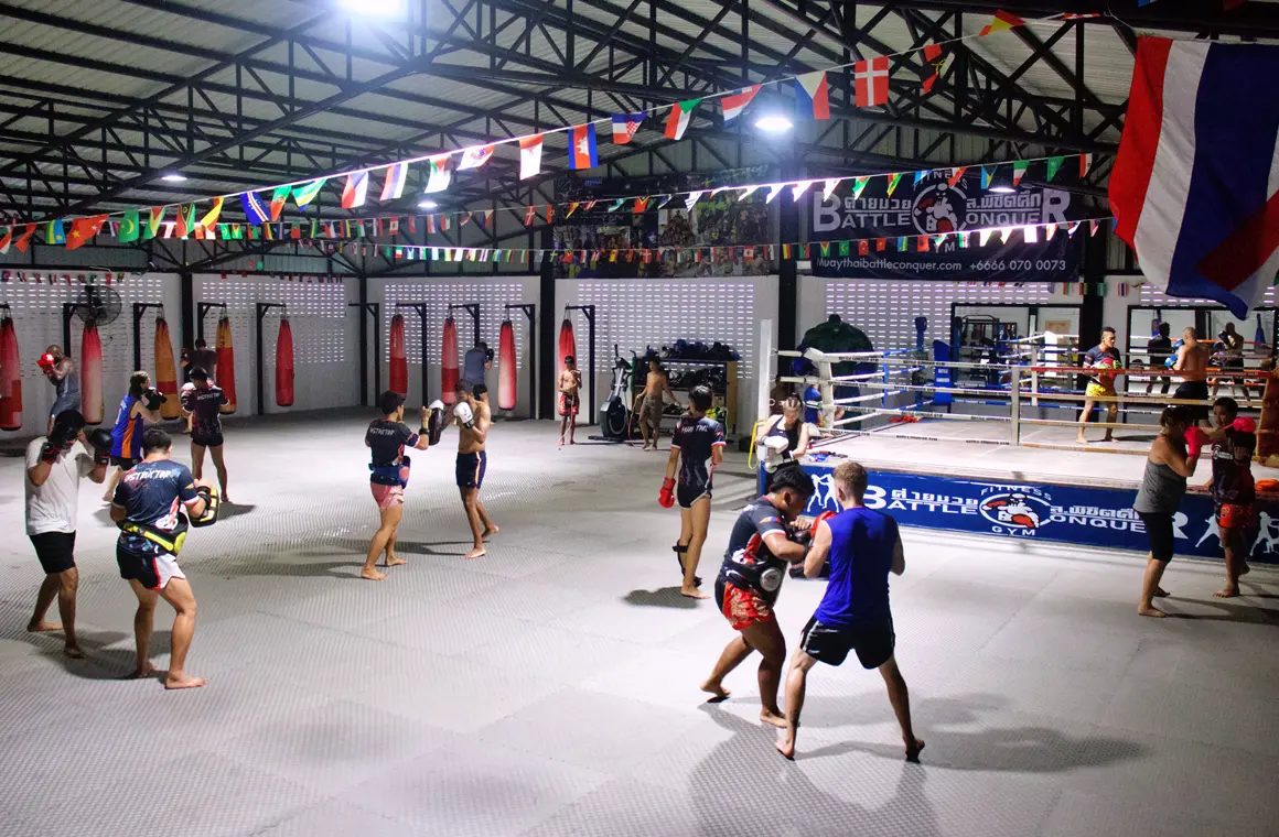 The Muay Thai Battle Conquer Gym offers a spacious training area with ample equipment.

