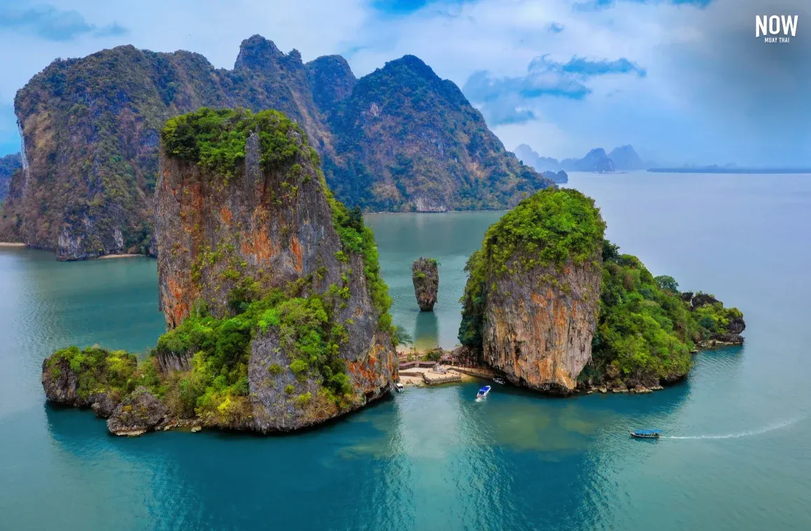 James Bond Island (Khao Phing Kan) in Phang Nga Bay