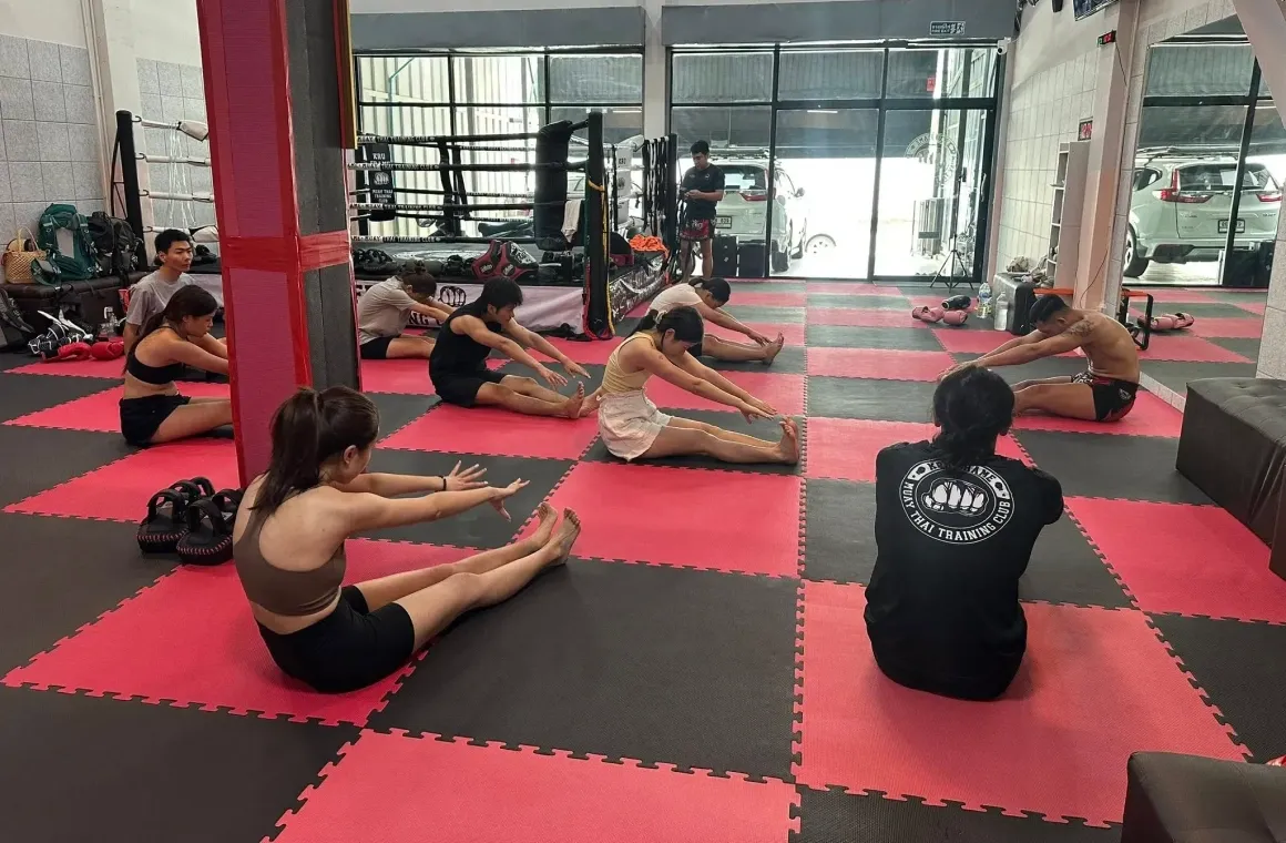 Kru Frame Muay Thai Training Club offering Muay Thai fundamentals, technical development and fight preparation for all levels.