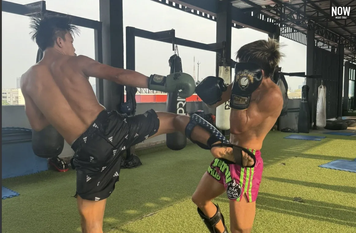 two muay thai fighters having a sparring at Tded99