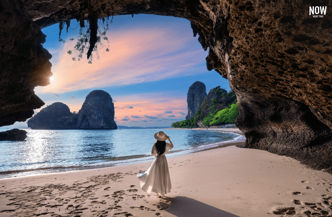 Railay Beach.png