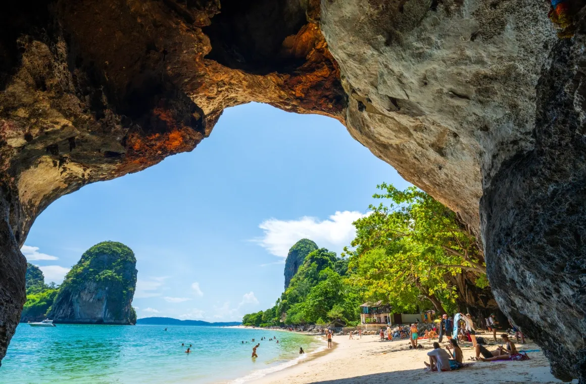 Tham Phra Nang Cave.webp
