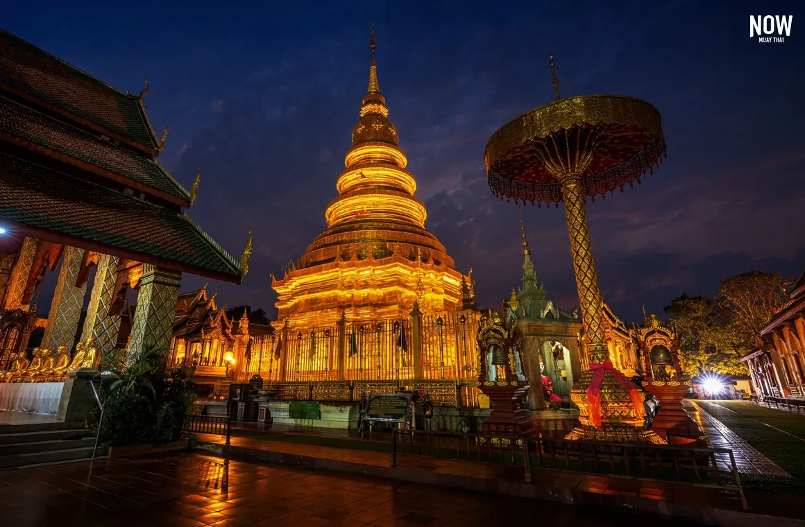 The evening atmosphere at Wat Phra That Doi Suthep, a cultural landmark of Chiang Mai.
