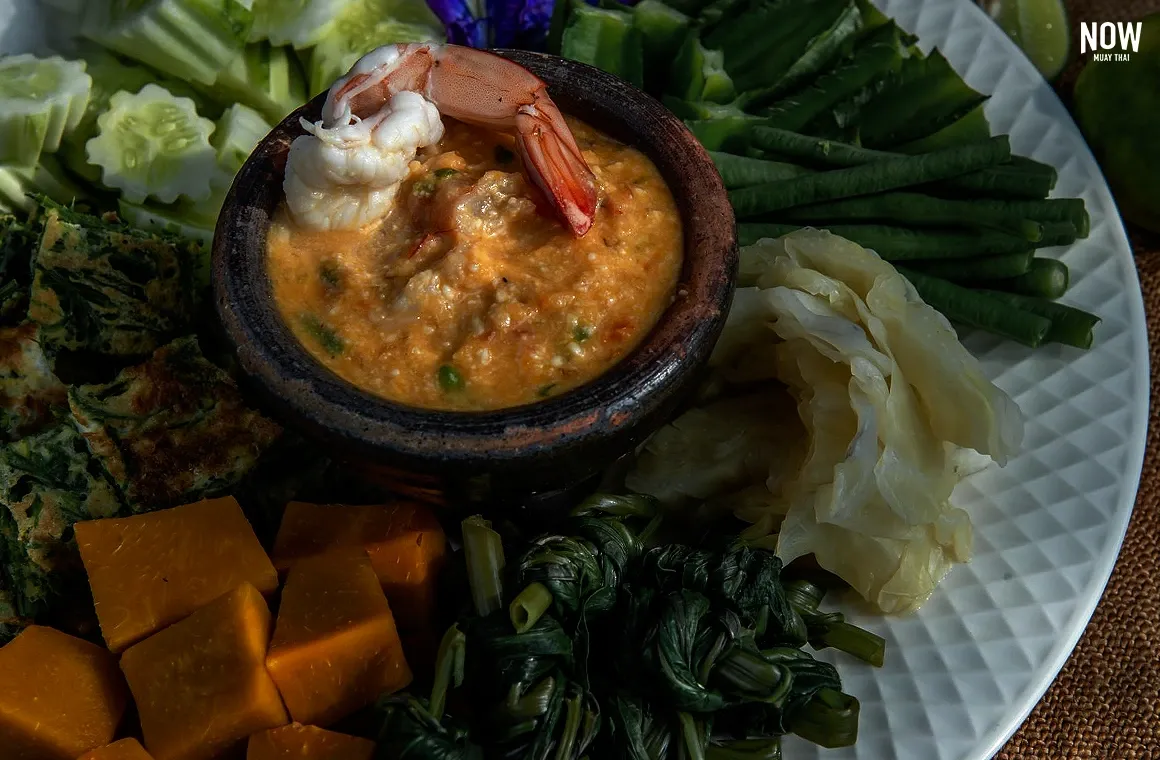 Fresh shrimp chili paste served with an assortment of fresh and steamed vegetables, showcasing a traditional Thai pairing that’s both flavorful and healthy, packed with nutrients and perfect for a balanced diet.