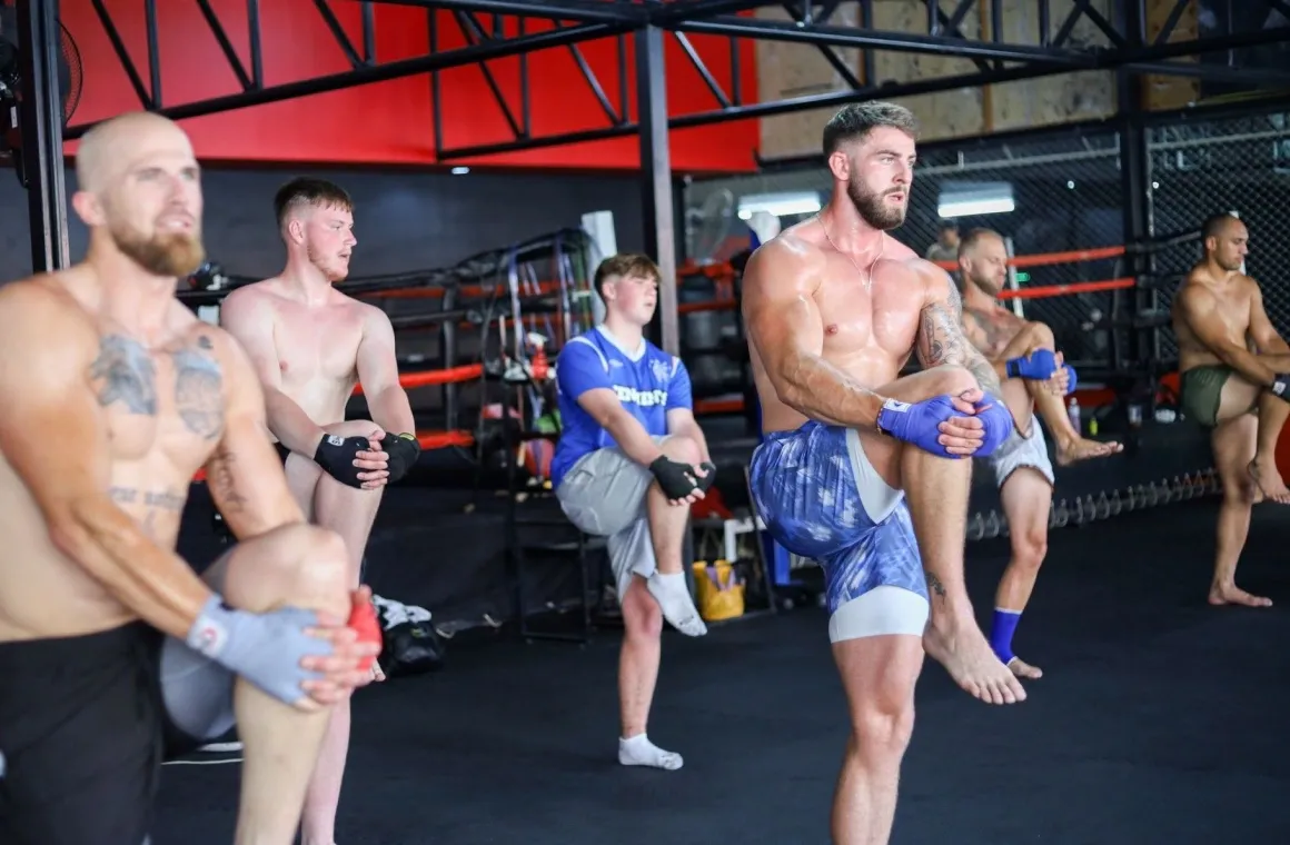 Maximum Fitness Phuket offering Muay Thai classes, fitness programs, yoga and conditioning.
