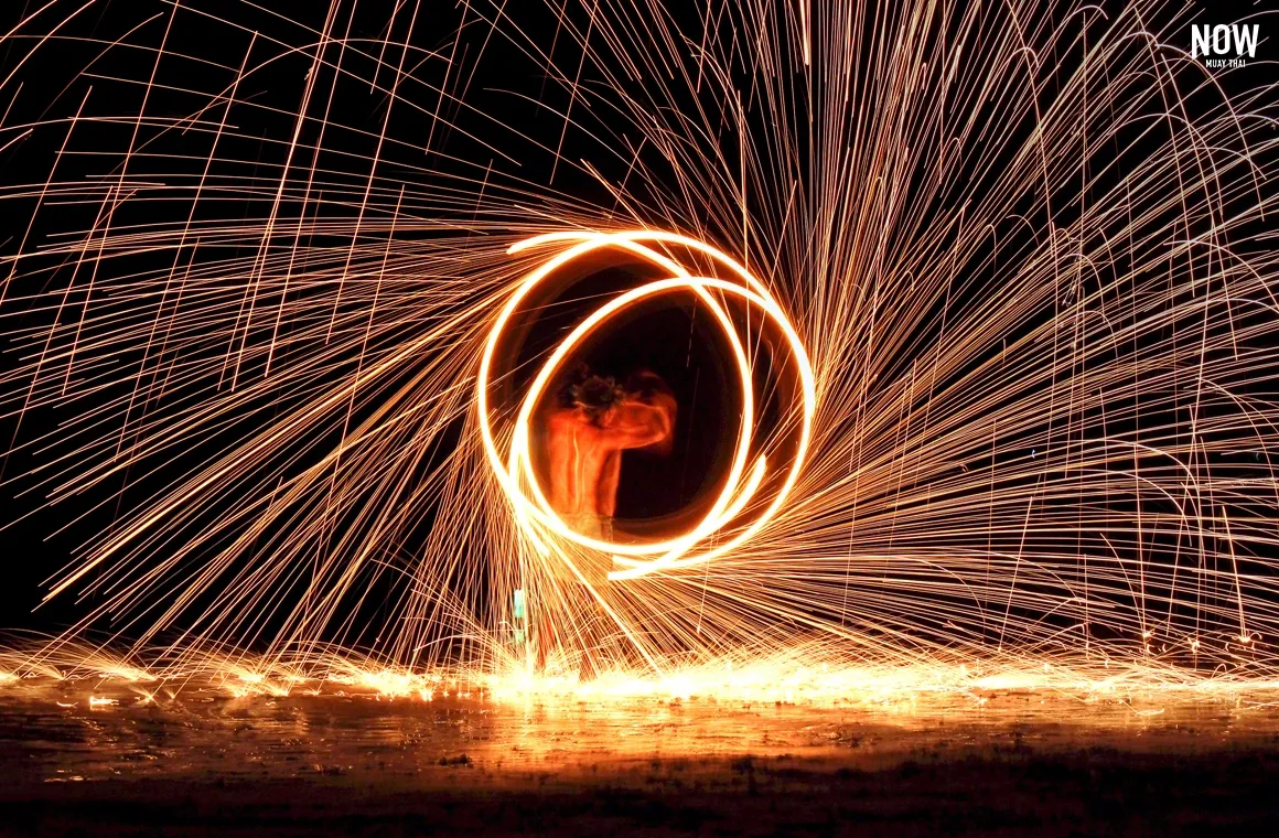 blog-samui-attractions-09-fireshow2.webp