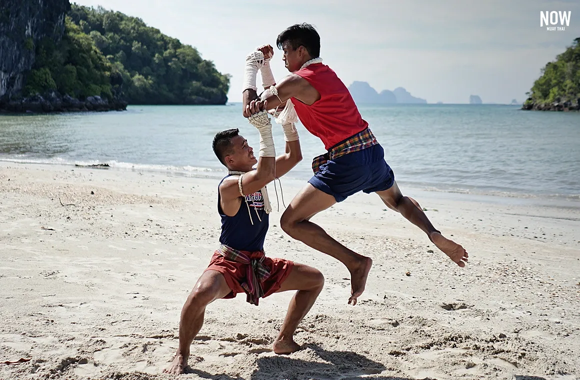 Photo of Mae Mai Muay Thai Technique: Khun Yak Jab Ling