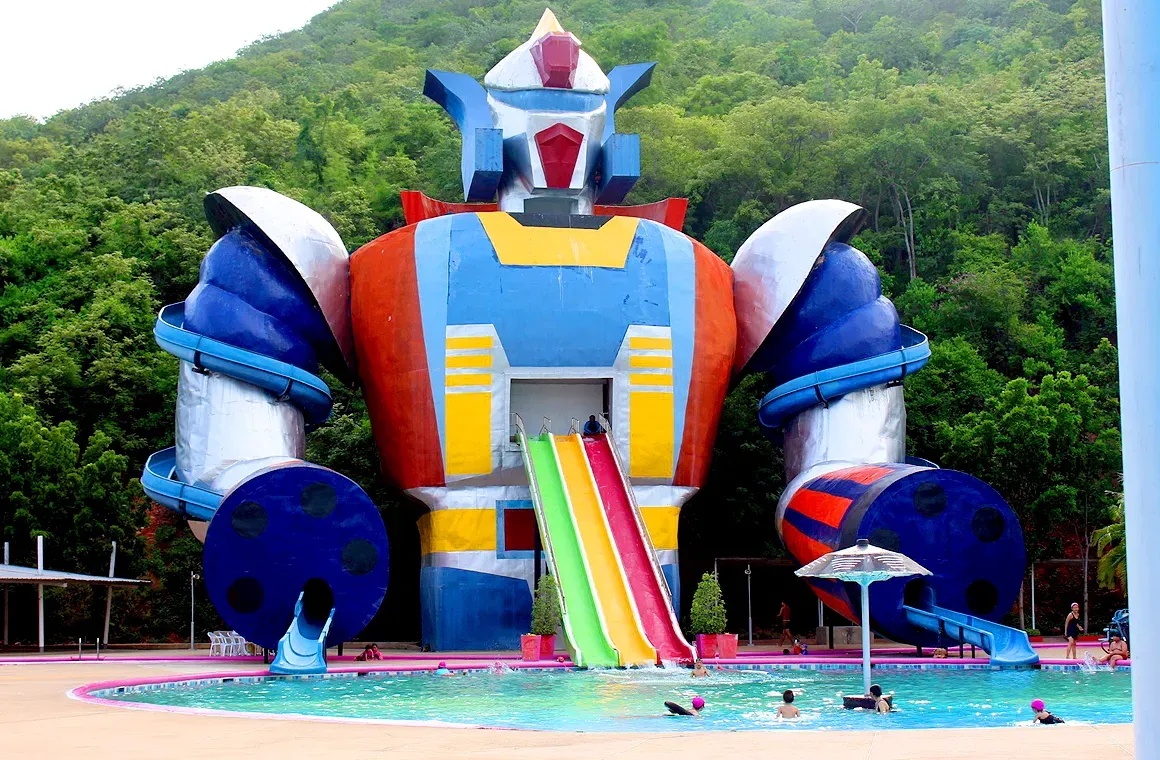 The Space WaterPark features a giant waterslide—perfect for family fun and relaxing splash-filled moments.