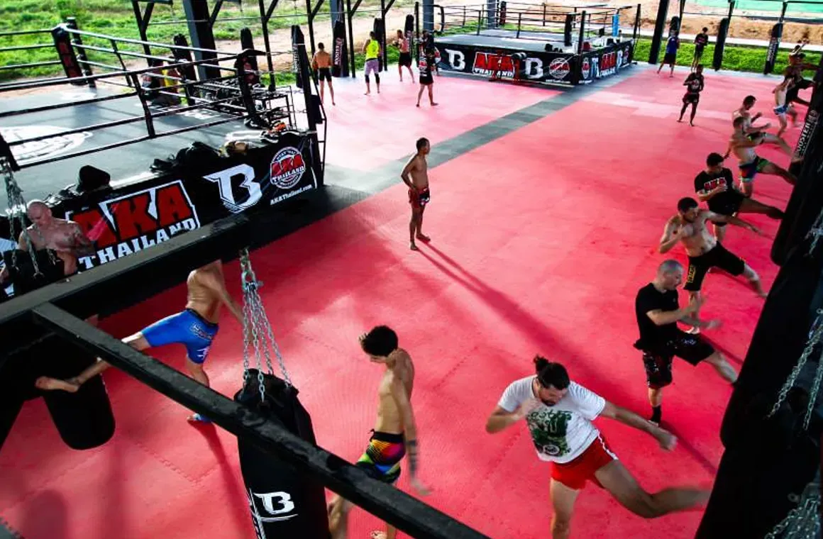 Train in newly upgraded facilities. Spacious rings, quality equipment, and patient Thai trainers create a professional yet relaxed environment—perfect for beginners at AKA Thailand.
