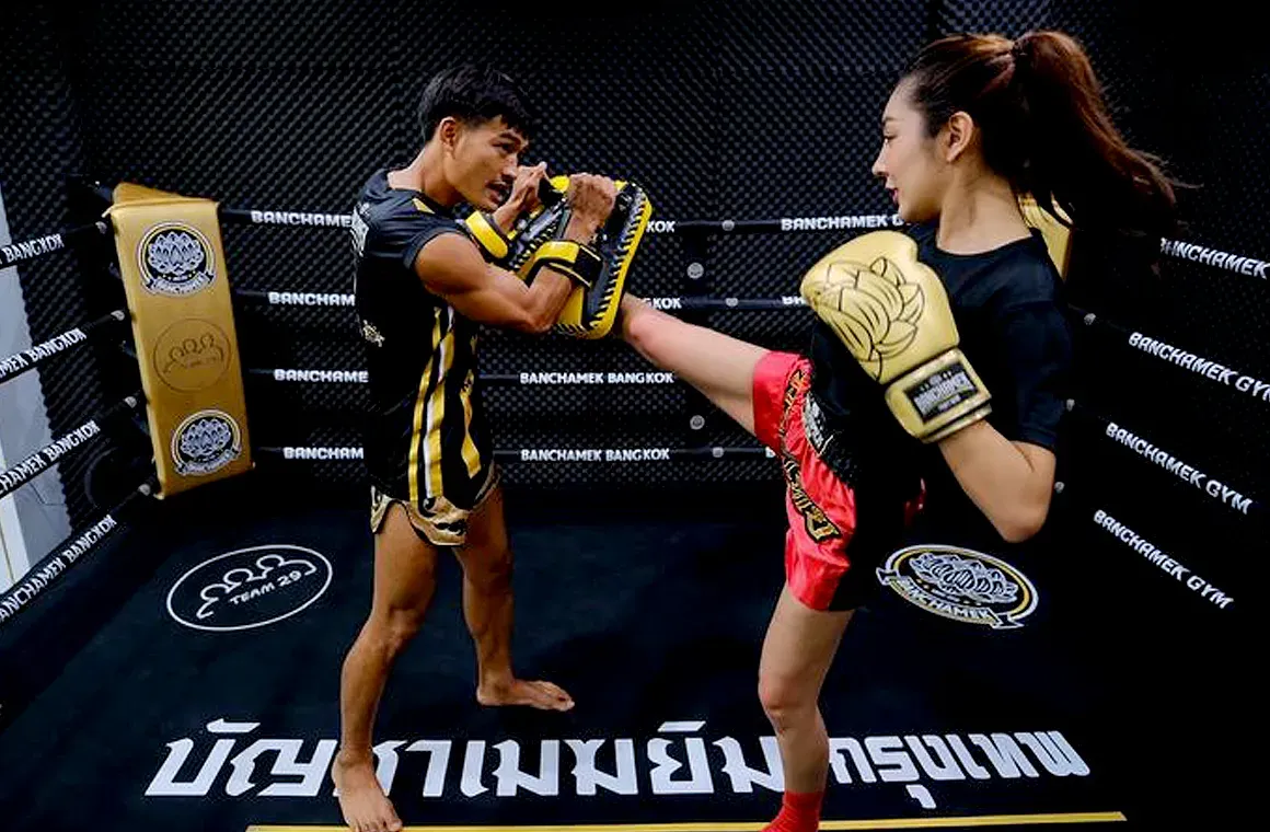 Modern Muay Thai training happens in hygienic, well-maintained gyms.