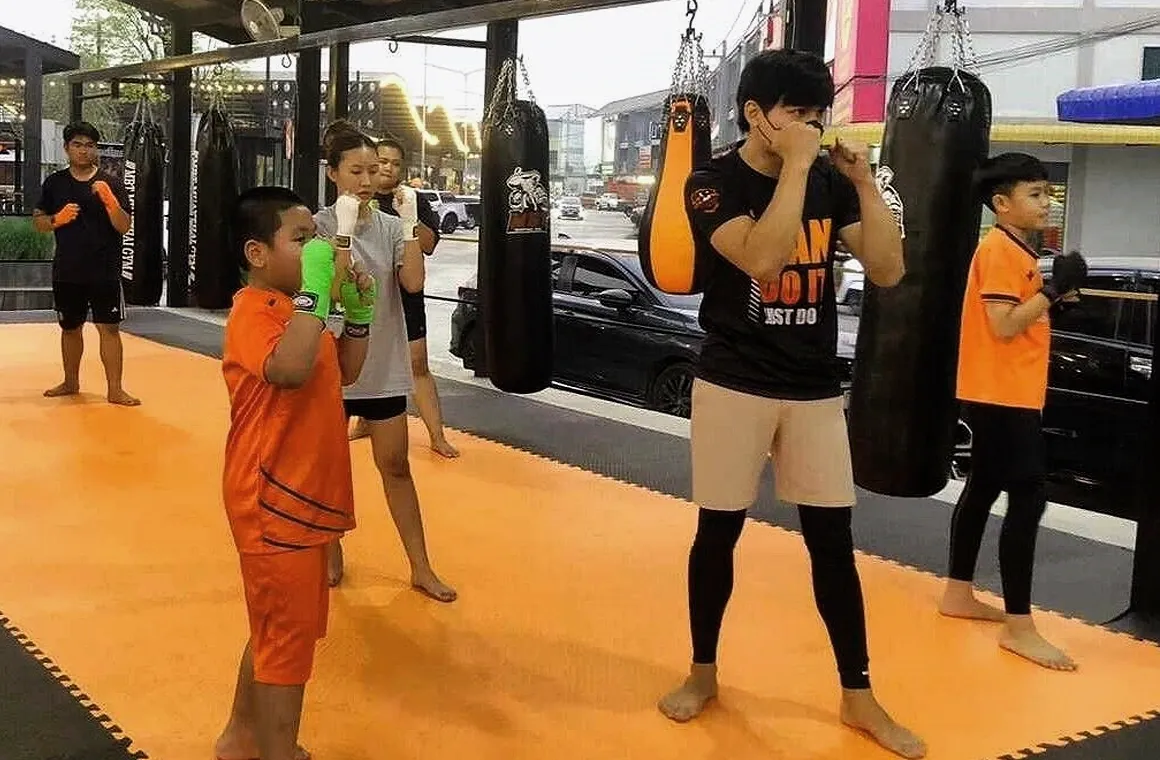 Photo to Muay Thai Group Training at MBT Muaythai Gym.