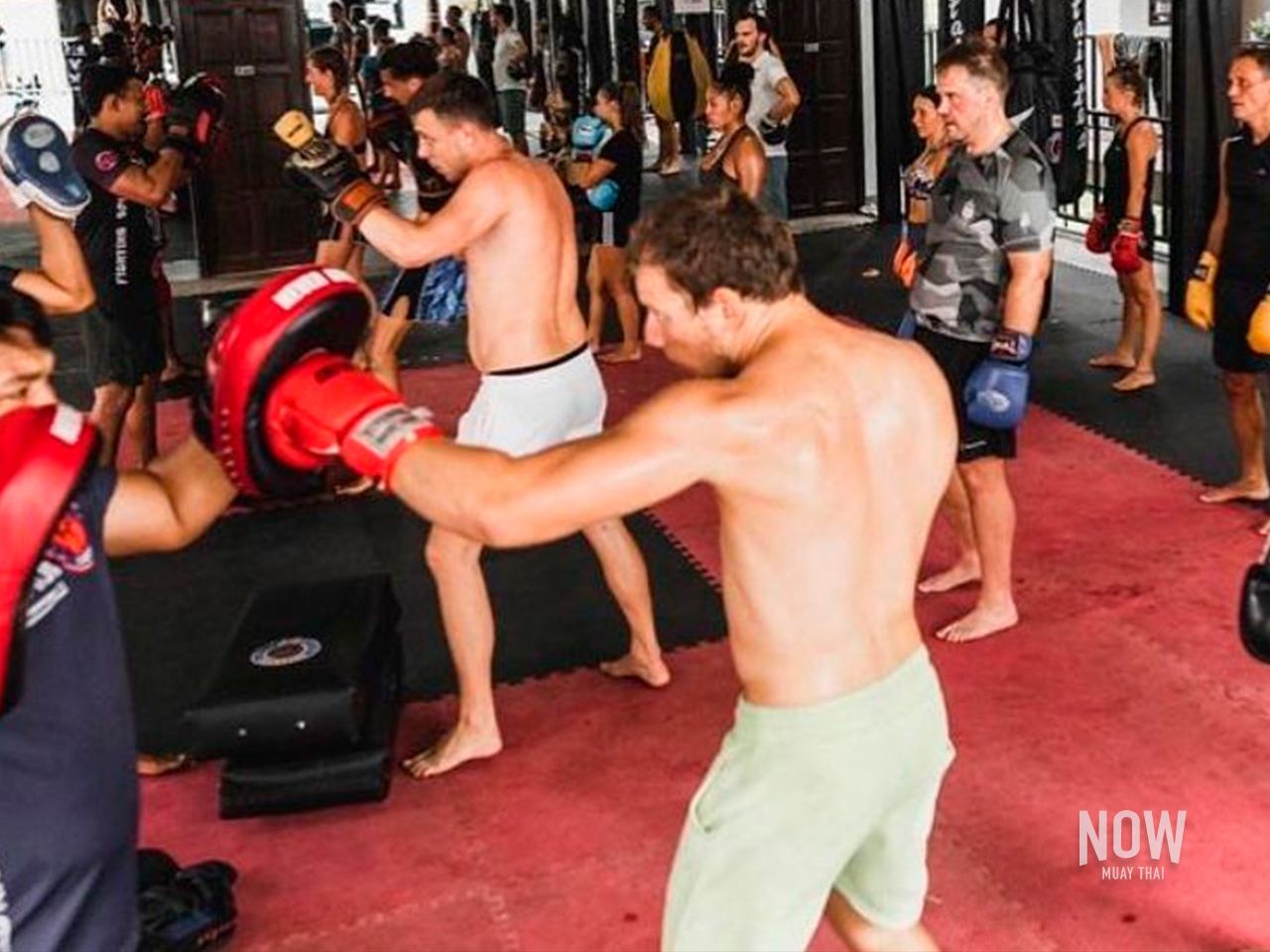 Muay Thai training class at Superpro Samui 