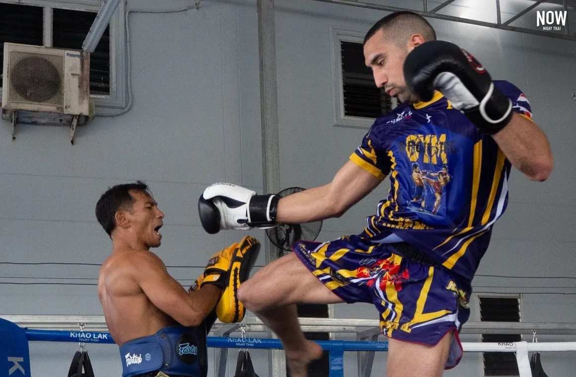 trasform your body with muay thai.webp
