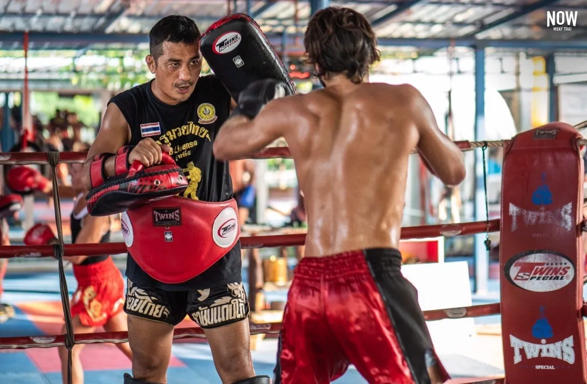 trasform your body with muay thai - p001.webp