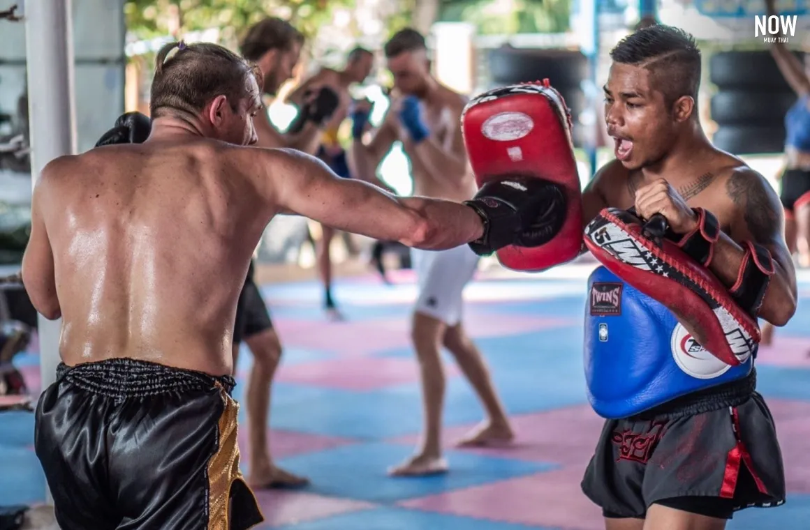 trasform your body with muay thai - p002.webp