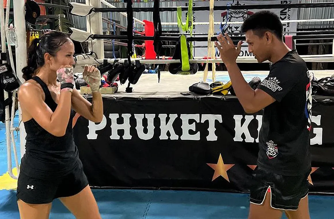 Every detail matters — stance, guard, and hip rotation, guided by an experienced Muay Thai trainer